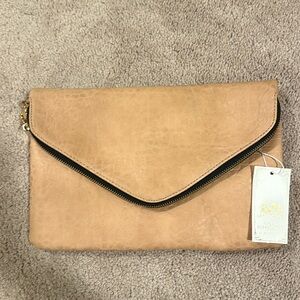 Nude Clutch